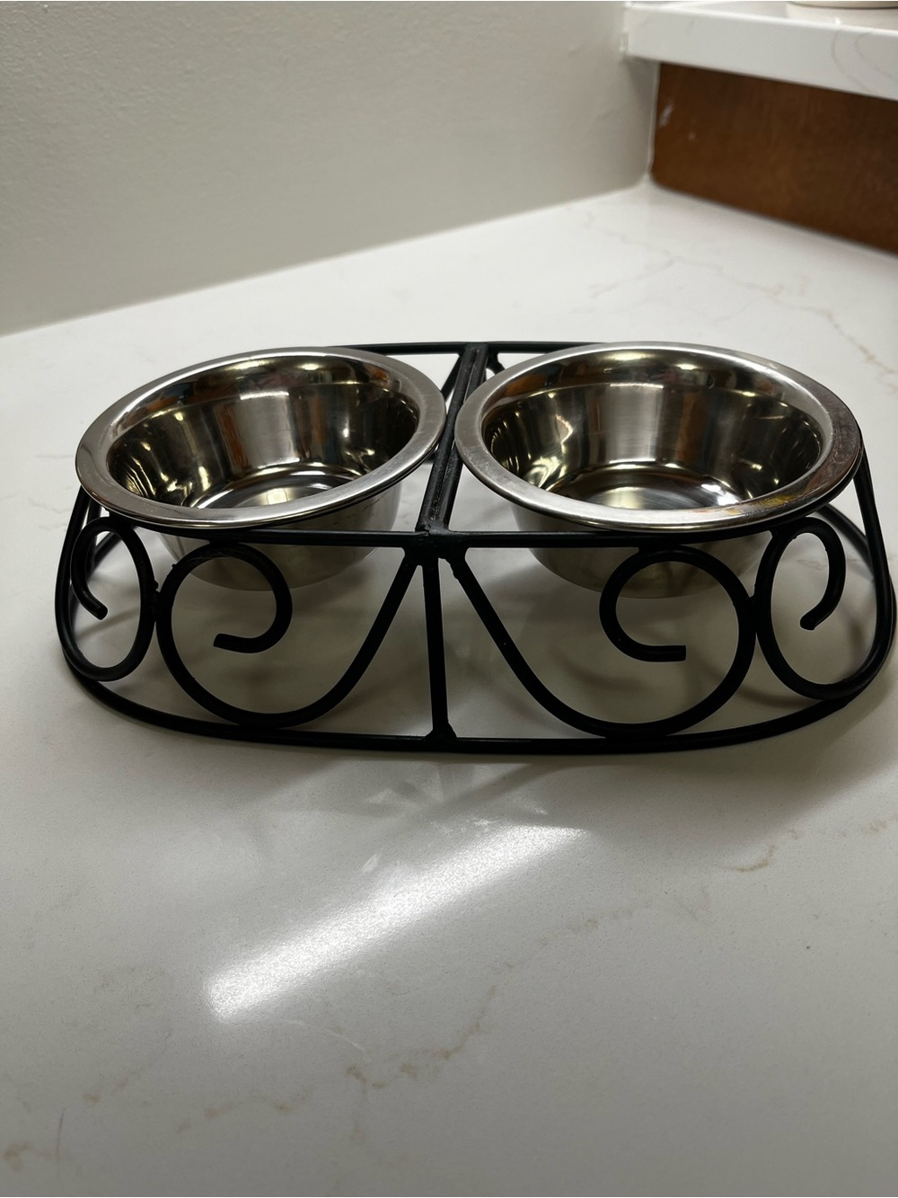 Double Stainless Steel Pet Bowls with Decorative Black Metal Stand - Picture 2 of 3